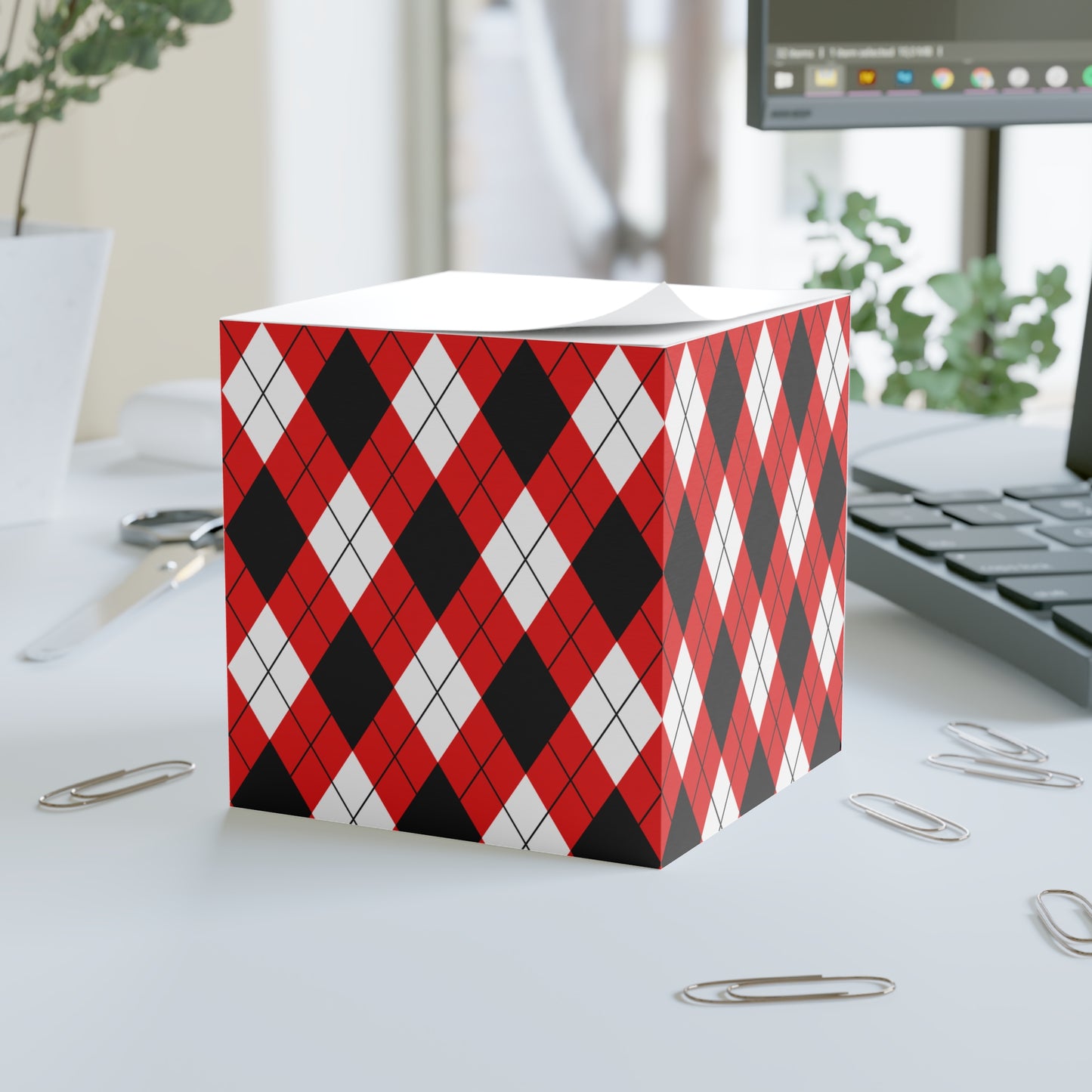 Sticky Note Cube, Red & Black Argyle Collection