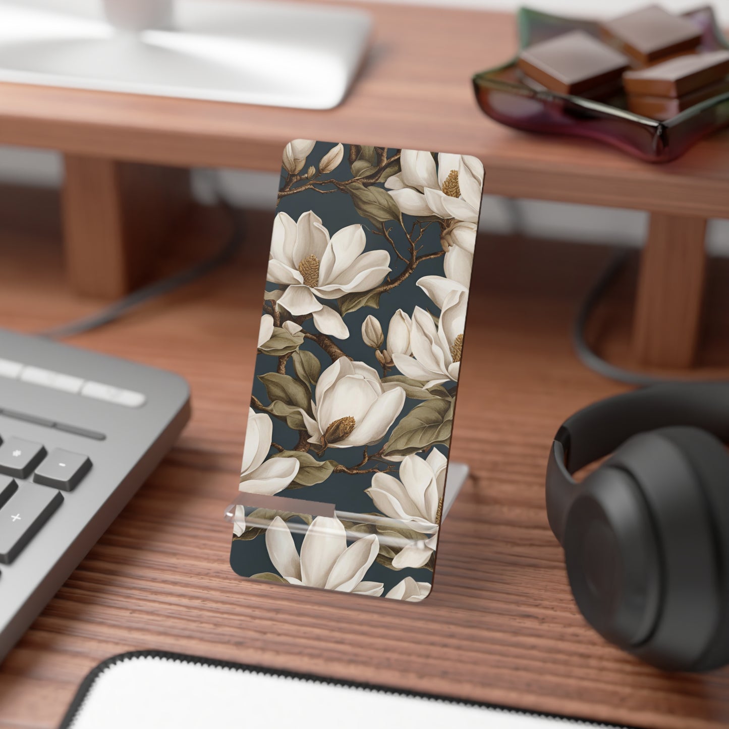 Southern Magnolia Smartphone Stand
