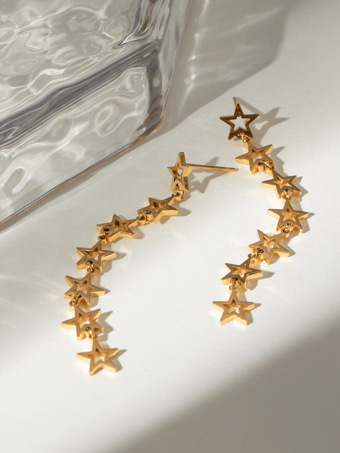 Cutout Star Earrings