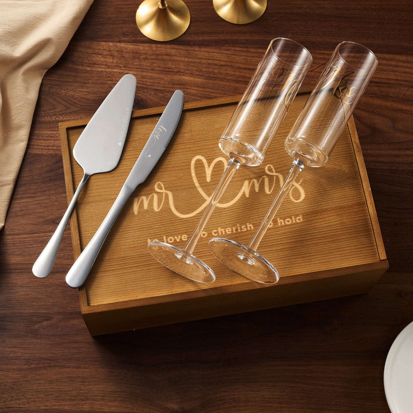 Wedding, Bridal Mr. & Mrs. Champagne Flutes GIFT BOX (Silver)
