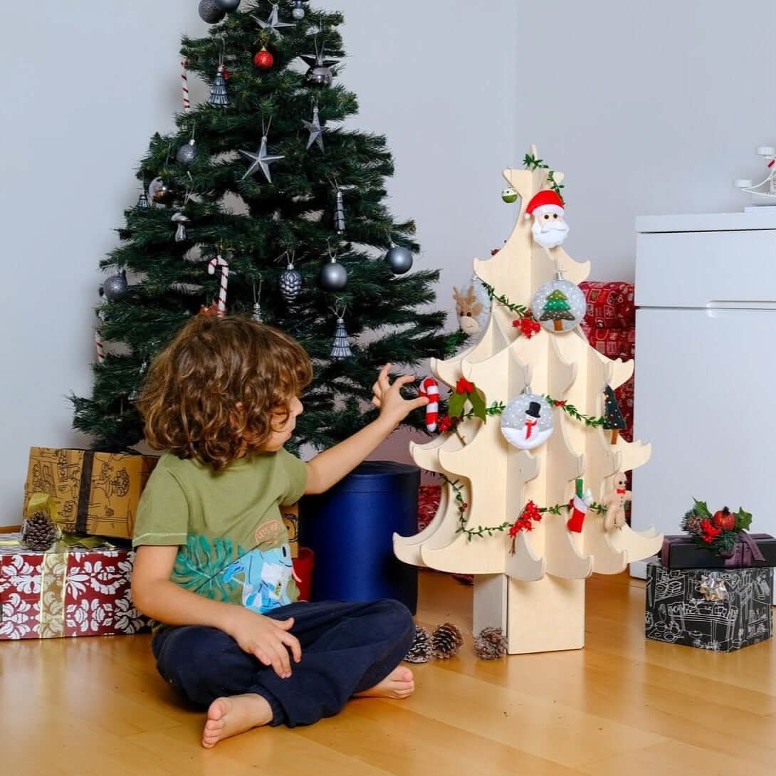 Wooden Christmas Tree & Felt Ornaments-2