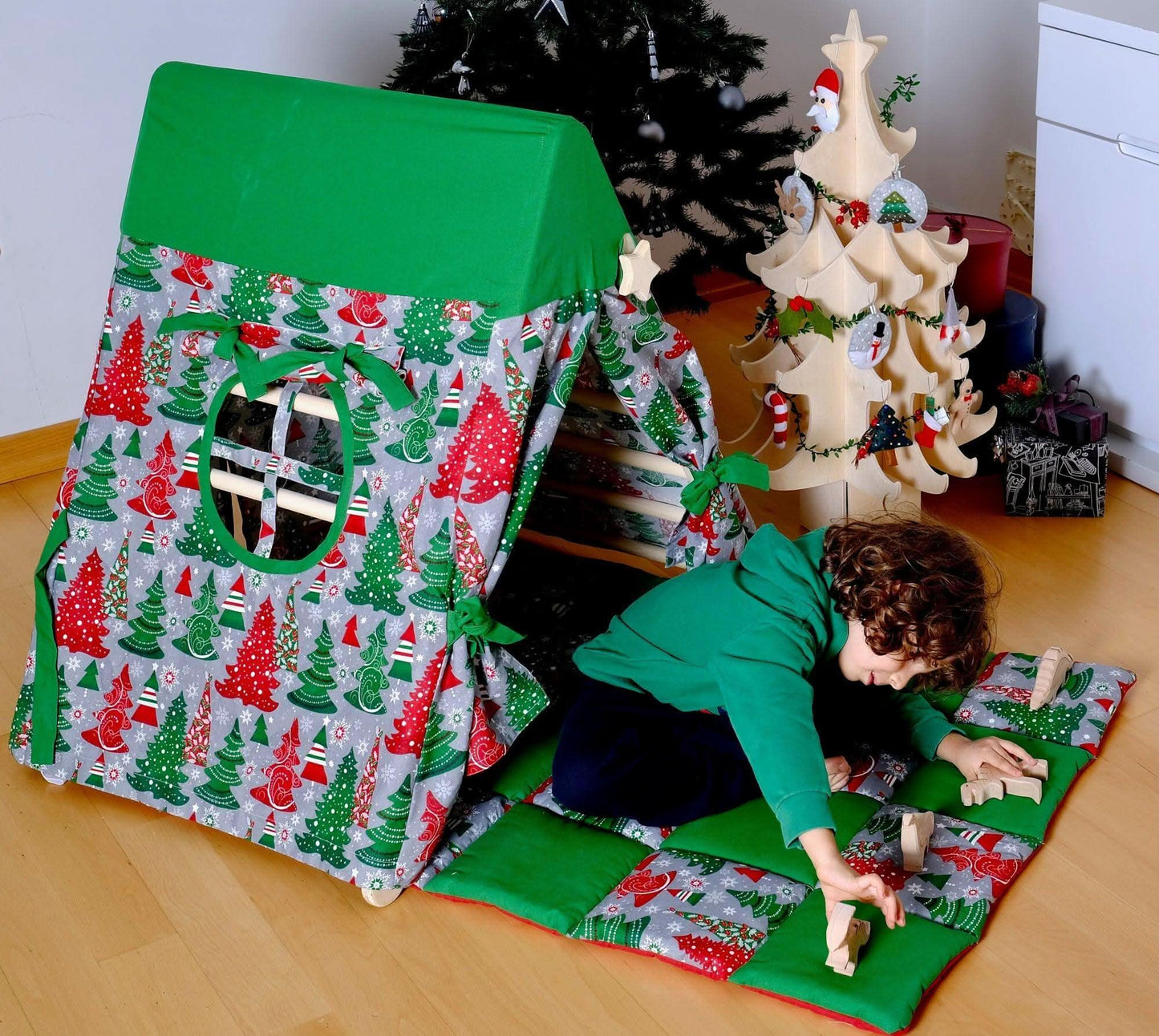 Climbing Triangle with Christmas Tent Cover, Mat, Ramp-4
